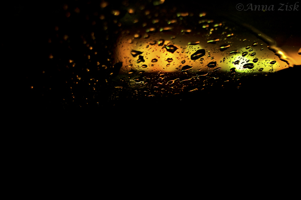 night_raindrops_11_365_annasangle