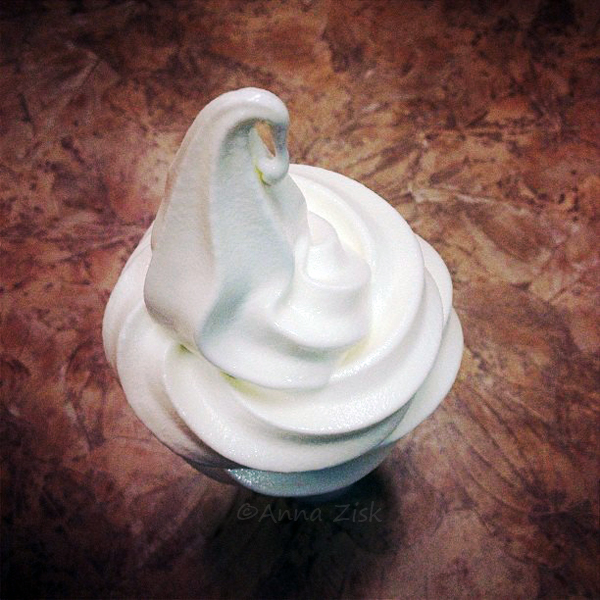 vanilla_ice_cream_46_365_annasangle