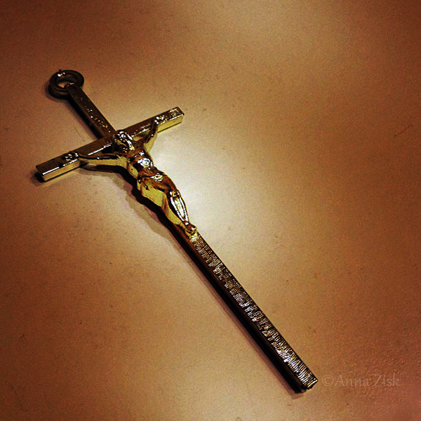 good_friday_annasangle